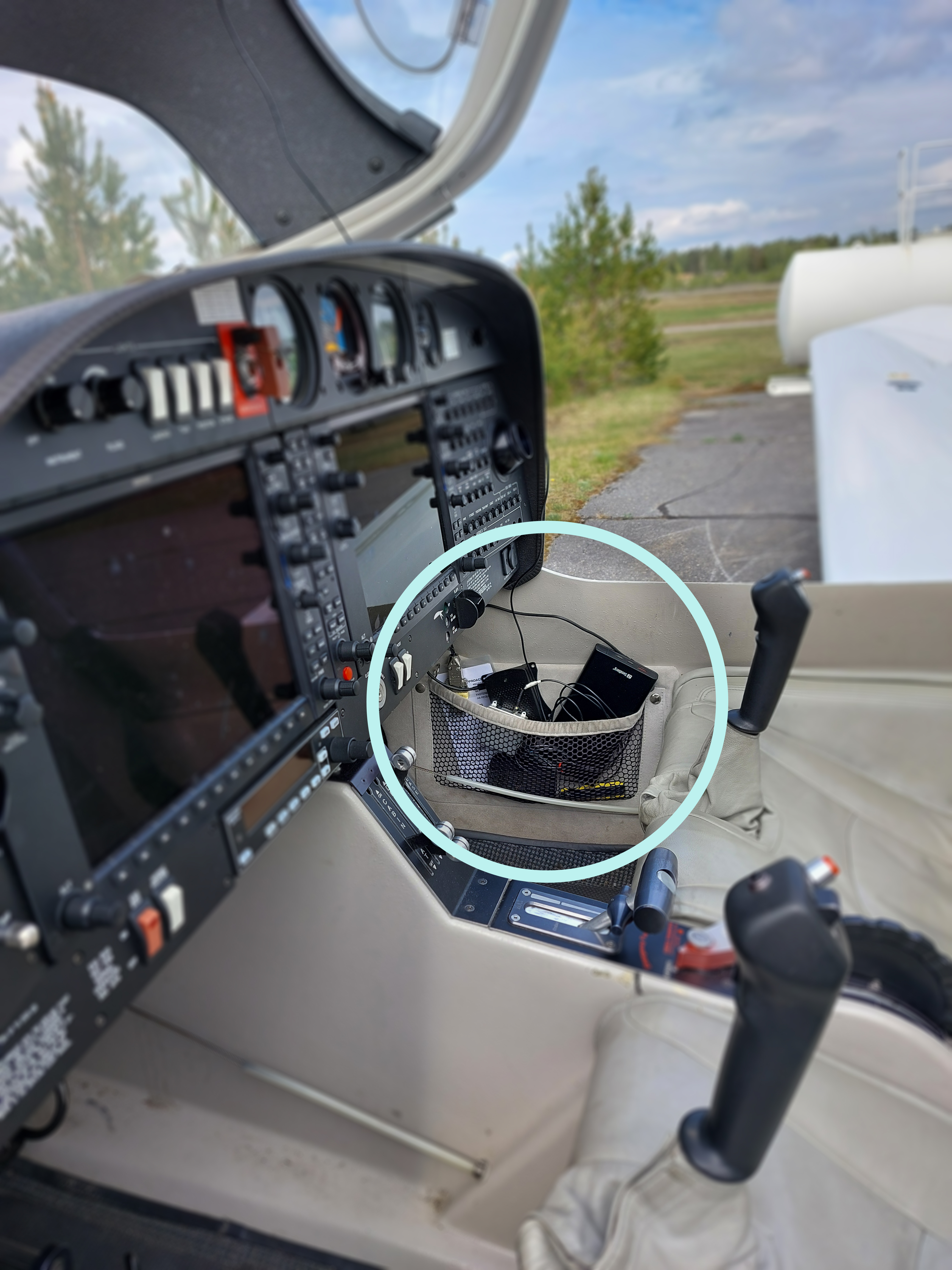 GNSS-häirinnän tunnistava prototyyppilaitteisto lentokoneen ohjaamossa