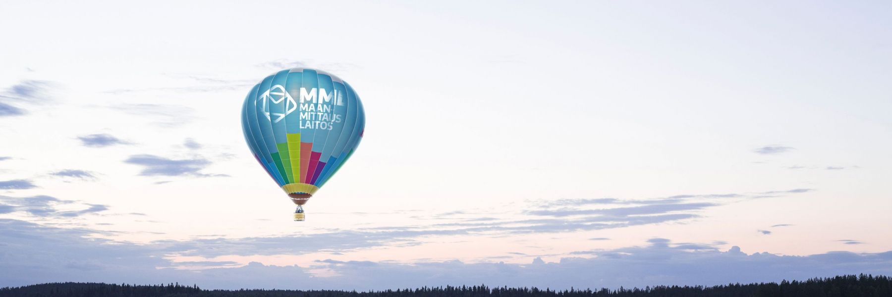 Hot air balloon.