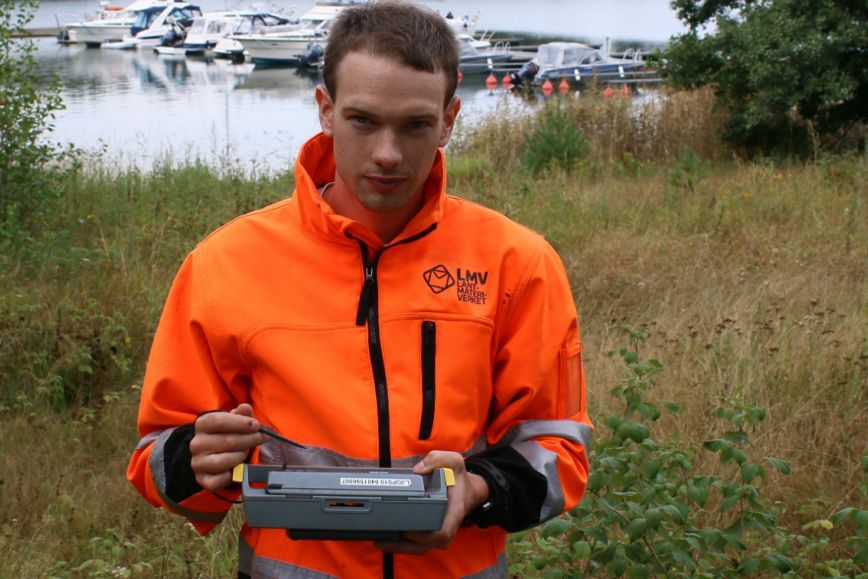 Maanmittausinsinööri Robin Fröberg.