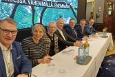 Yhdeksän organisaation pääjohtajat allekirjoittavat sopimusta kansallisen ilmakuvauksen ja laserkeilauksen jatkosta