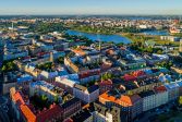 Helsingin Etu-Töölö on tiheästi asuttua aluetta, joka jakautuu pienaluejaossa useaksi vähintään 1000 asukkaan alueeksi. 